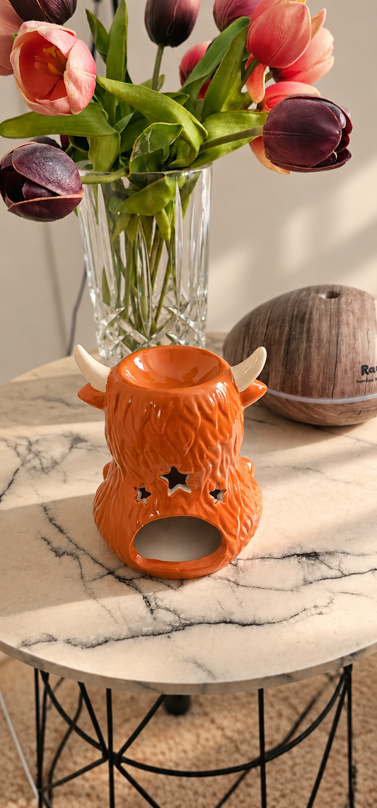 Highland Cow Cosy Cottage | Wax Melt Burner